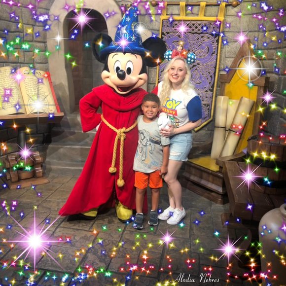 Meet your Posher, Julieann - Picture 1 of 1